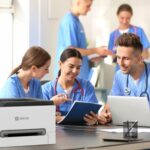Xerox®-C300-kleurenprinter-galerij1-nl Xerox® C300 kantoorprinter in een werkomgeving